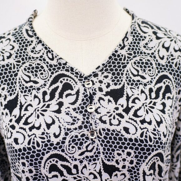 Emma & Olive XL Gray Black Embroidered Top Roll Tab Jacquard V-Neck‎ Blouse Top - Picture 2 of 10